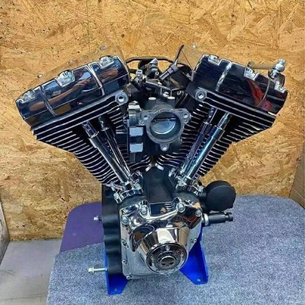 103" twin cam motor engine\\nharley bagger came out off a 2013 ultra, classic bike had 11k
