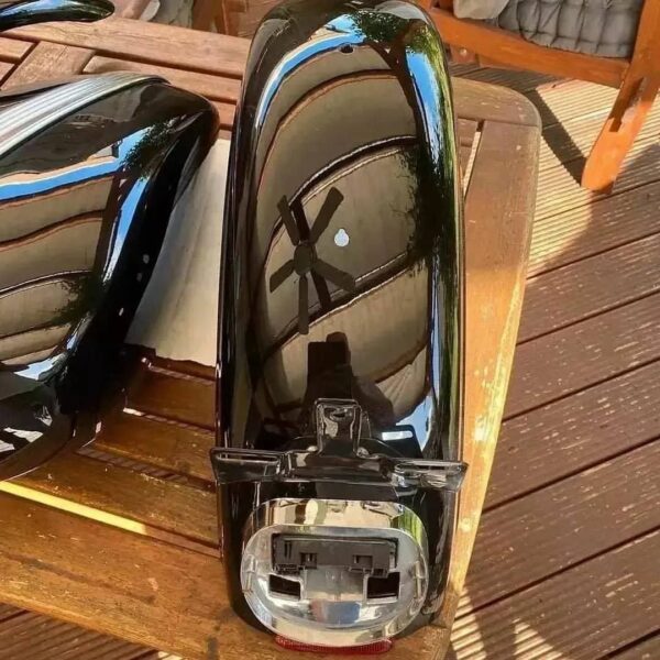 harley davidson sportster tank andnfenders. for a sportster from 2004, andnfit other years